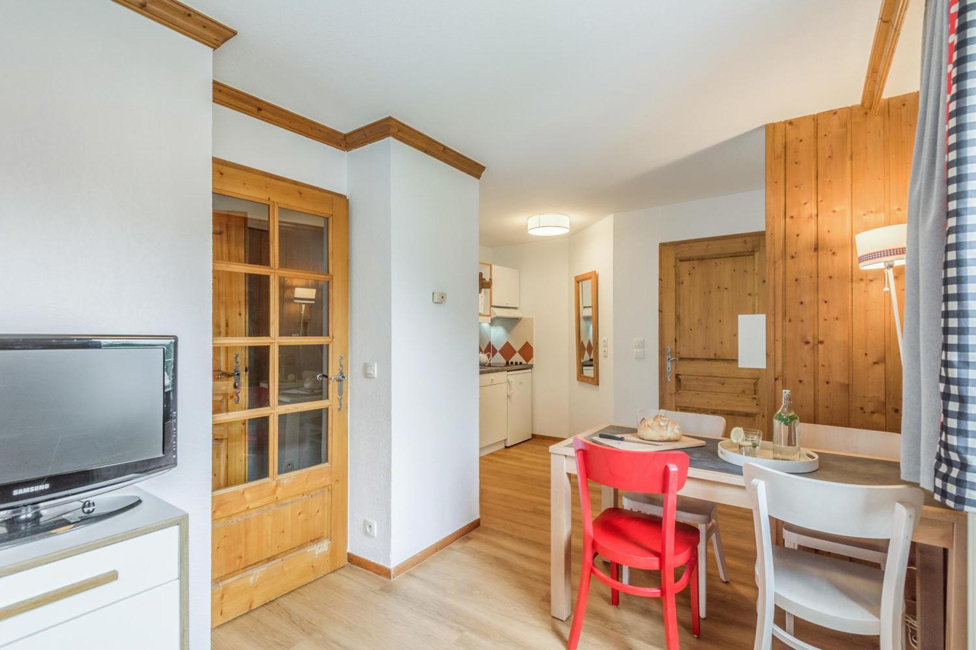 One-Bedroom Apartment (4 People) - Aiglons